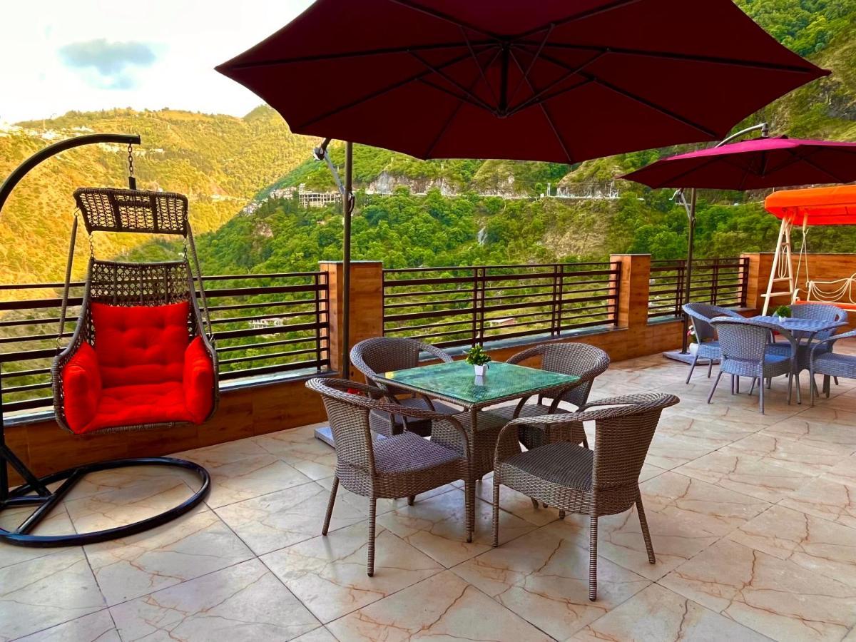 Doon Nature Valley Resort, Kempty Fall ムスーリー エクステリア 写真